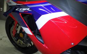 HONDA CBR600RR 2025 PC40