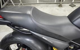DUCATI MONSTER 400 IE 2005