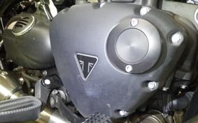 TRIUMPH BONNEVILLE BOBBER 2024