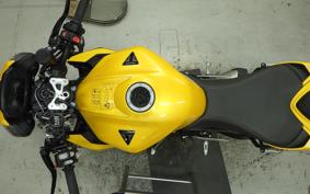 TRIUMPH STREET TRIPLE RS 2023