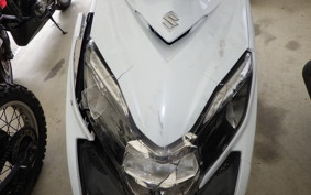 SUZUKI ｽｳｨｯｼｭ125 DV12B