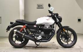 MOTO GUZZI V7ストーン TEN 2025