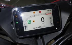 HONDA CB650R E-Clutch 2025 RH17