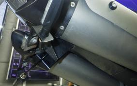 YAMAHA YZF-R1 2005