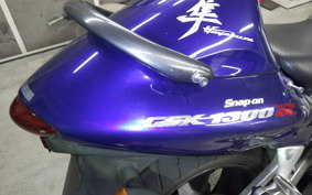 SUZUKI GSX-1300R HAYABUSA 2001