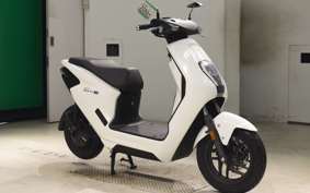 HONDA EM1 e: EF16