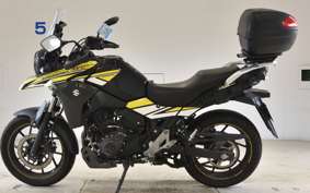 SUZUKI Vｽﾄﾛｰﾑ250
