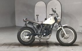YAMAHA TW225 DG09J