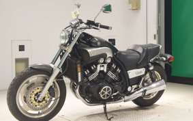 YAMAHA VMAX 2000