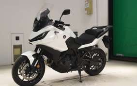 HONDA NT1100 2022 SC84