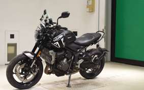 TRIUMPH TRIDENT 660 2022