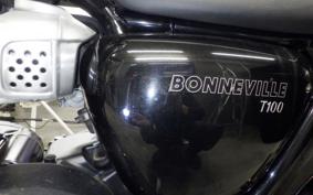 TRIUMPH BONNEVILLE T100 2023