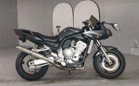 YAMAHA FZS1000 FAZER RN14
