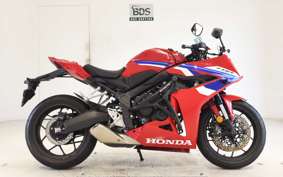 HONDA CBR650R E-Clutch 2025 RH17