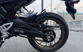 HONDA CB250R MC52