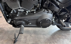 HARLEY FXLRST 2024 YXZ