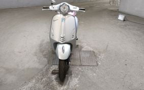 VESPA  VESPA  PRIMA  BEIGE RA125 M8212