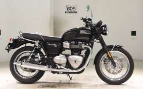 TRIUMPH BONNEVILLE T100 2018
