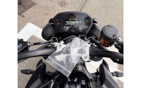 TRIUMPH STREET TRIPLE RS 2025 HDA614