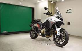 DUCATI MULTISTRADA V4S 2025