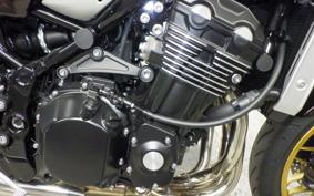 KAWASAKI Z900RS 2025 ZR900K
