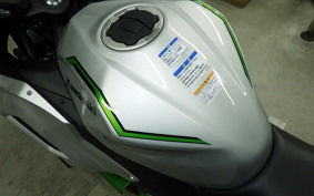 KAWASAKI NINJA7ﾊEVEﾘｯﾄﾞ 2025 CX500A