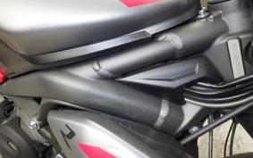 TRIUMPH STREET TRIPLE R 2021