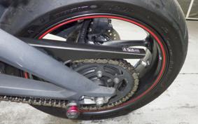 TRIUMPH DAYTONA 675 R 2015