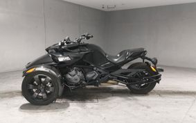 BRP CAN-AM SPIDER F3 ..