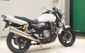 YAMAHA XJR1300 Gen.2 2017 RP17J
