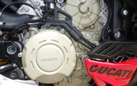 DUCATI STREETFIGHTER V4 S 2025