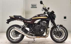 KAWASAKI Z900RS 2025 ZR900K