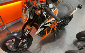 KTM 690 DUKE R 2013 LDU40