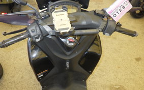 YAMAHA TRICITY 125 SE82J