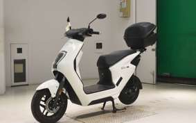 HONDA EM1 e: 2021 EF16
