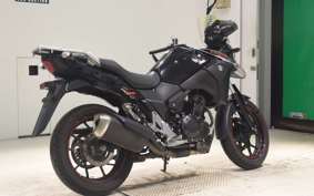 SUZUKI Vｽﾄﾛｰﾑ250A 2020