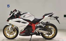 HONDA CBR250RR A MC51