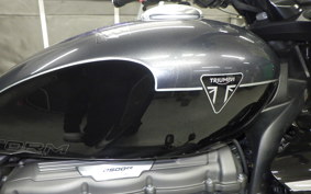 TRIUMPH ROCKET III GTストーム 2025