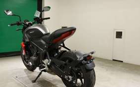 TRIUMPH TRIDENT 660 2025