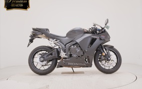 HONDA CBR600RR 2025 PC40