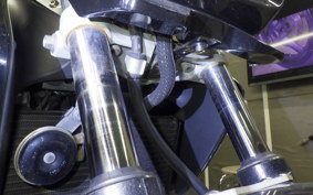 SUZUKI GSR250