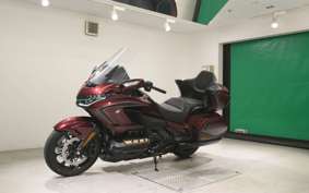 HONDA GL 1800 GOLD WING TOUR DCT 2025