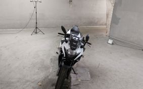 SUZUKI GSX250 R DN11A