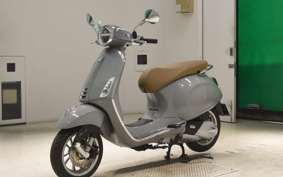 VESPA PRIMAVERA 125