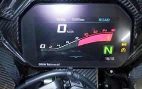 BMW M1000RR 2023