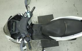 YAMAHA TRICITY 125 SE82J