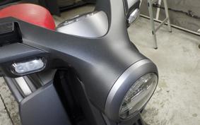 HONDA C125 SUPER CUB