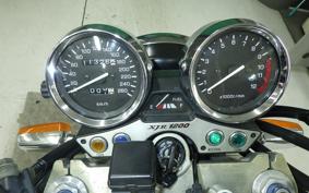 YAMAHA XJR1200 1996 4KG
