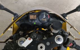 YAMAHA YZF-R1 RN01