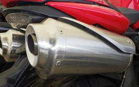 TRIUMPH STREET TRIPLE R 2011